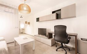 Top Location! Cozy 1-Br Flat